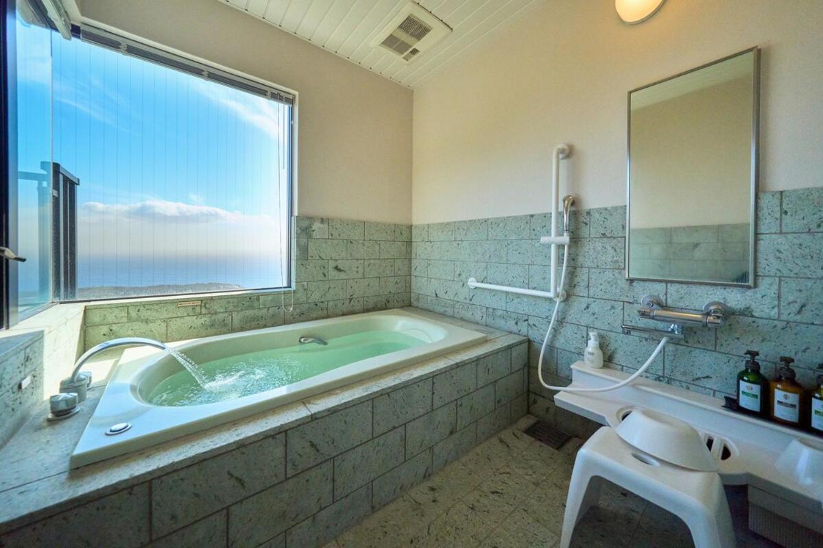 Suite Villa Panora Izu Akazawa 1F Itō Eksteriør billede
